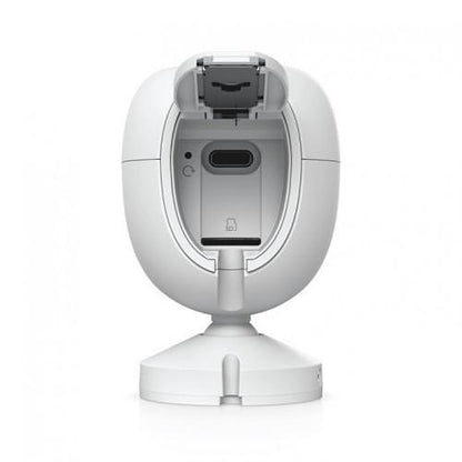 Ubiquiti UVC-G6-INS-W G6 Instant, 4K Smart WiFi Camera with AI Detection, 3.2" Compact Design, Two-Way Audio, USB Power, IPX5
