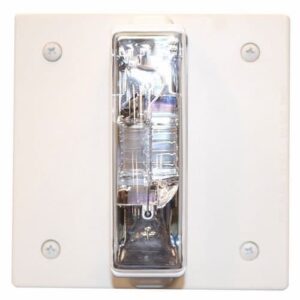 Eaton RSSWP-24MCWH-FW Strobe, Wall, Weatherproof, FIRE Lettering, Clear Lens, 24V, 135/185 cd, Outdoor, White